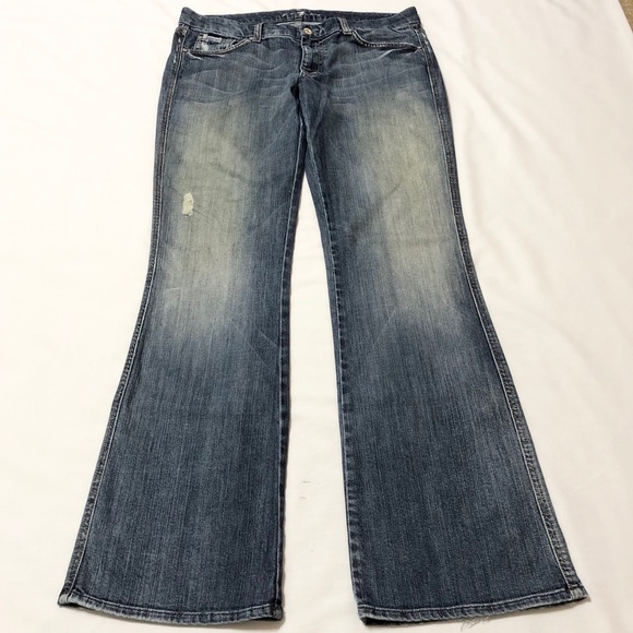 7FAM Women’s “A-Pocket” Lowrise Bootcut Jeans - 31 - Picture 3 of 16